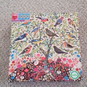 1000 pc bird puzzle